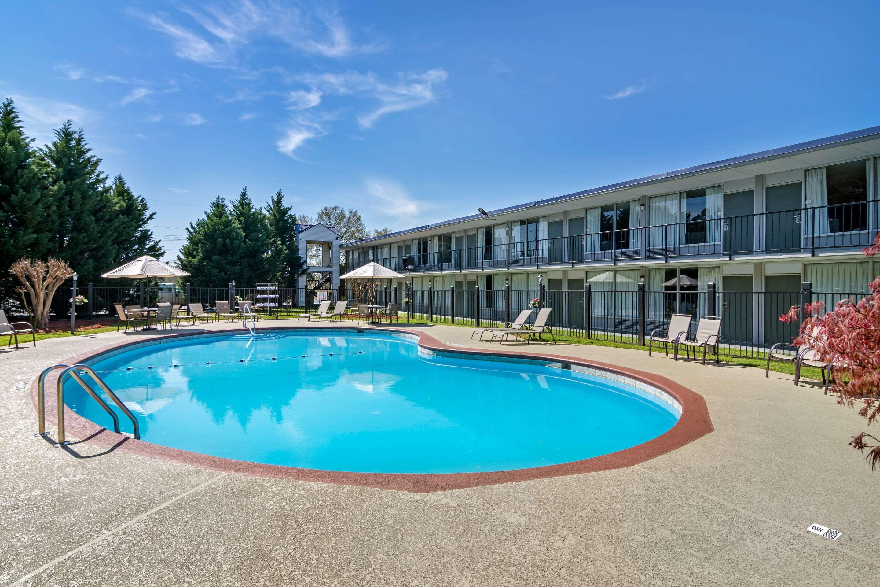 Quality Inn & Suites Cartersville Esterno foto