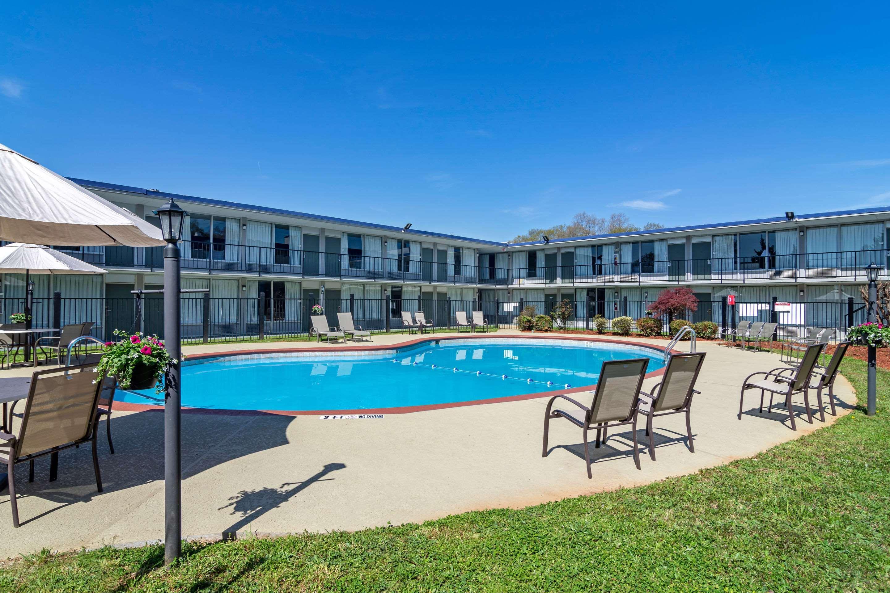 Quality Inn & Suites Cartersville Esterno foto
